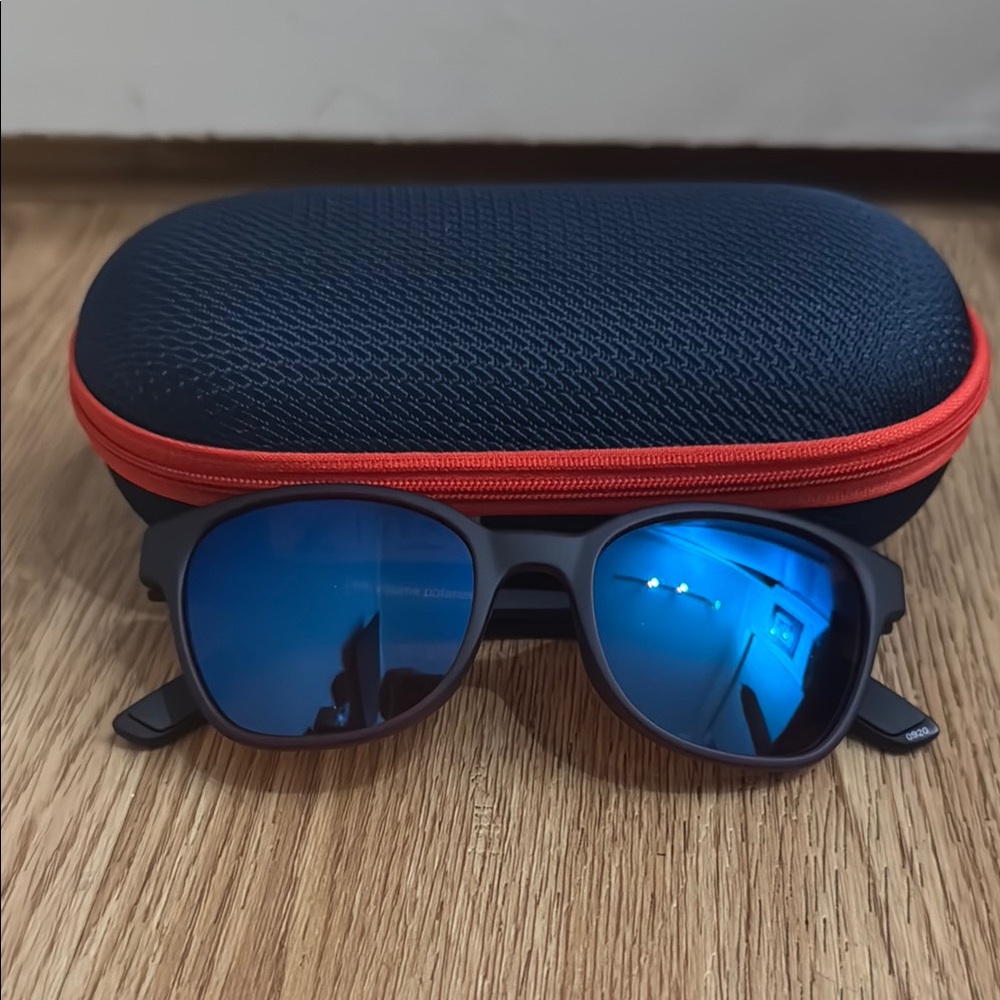 Women’s sunglasses